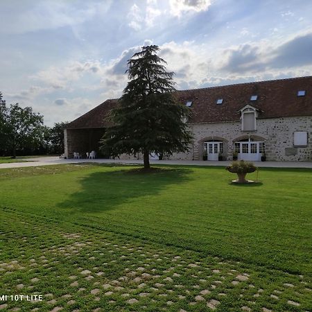 Domaine De La Ferme De Mont Bed & Breakfast Mormant Dış mekan fotoğraf