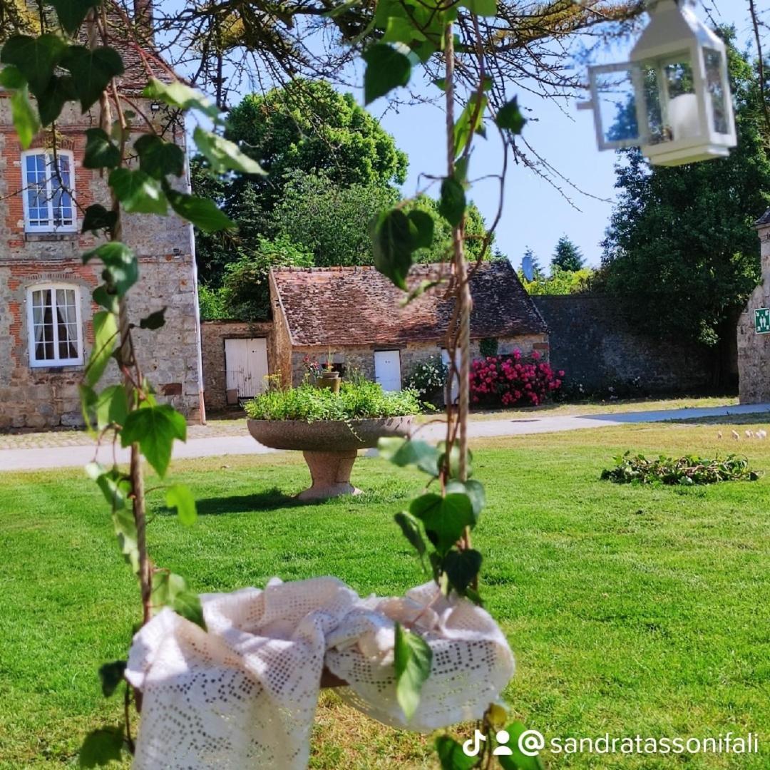 Domaine De La Ferme De Mont Bed & Breakfast Mormant Dış mekan fotoğraf